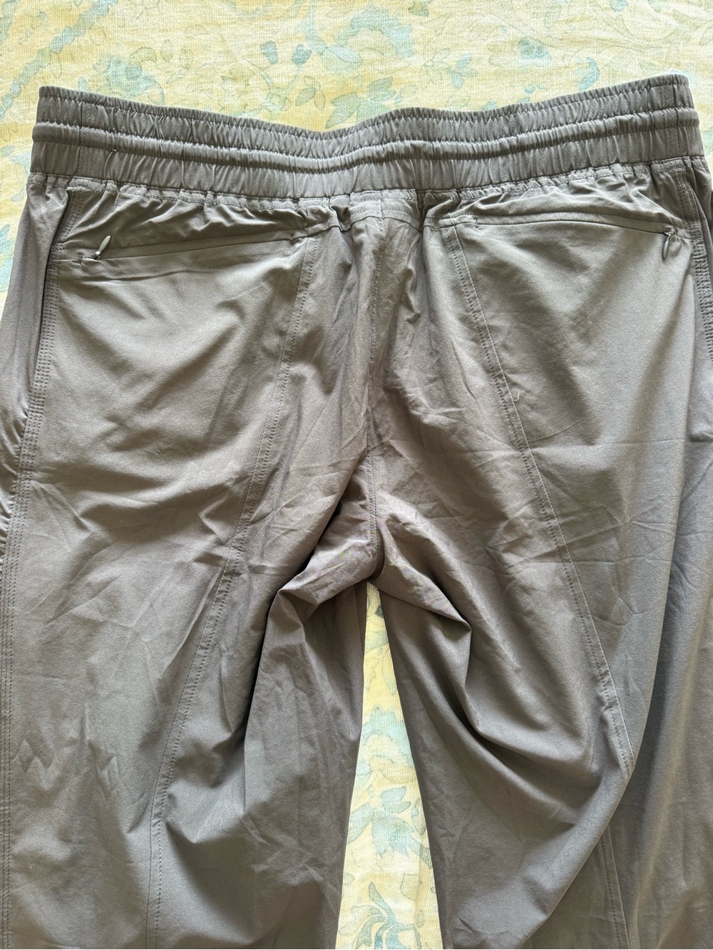 Athleta Womens Gray Elastic Waist Casual Pants Size 14 - Picture 4 of 7